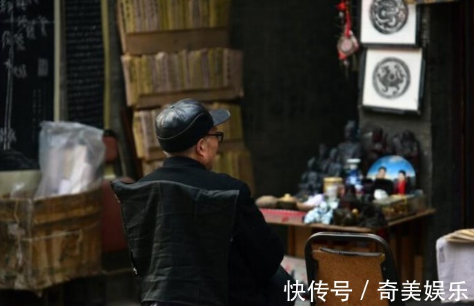 打麻|肝癌晚期拒绝手术,不化疗、打麻将、吃小吃…女儿尊重他的选择