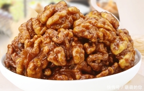 中年|早上空腹吃4颗核桃,坚持半月,3大好处“会找上你”,早吃早好