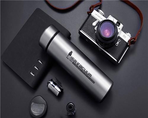 废旧不用的保温杯直接扔掉？其实它在生活上还有以下妙用呢