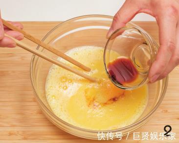 香肠|三个鸡蛋,一杯牛奶,这样做的蛋卷,香软滑嫩,挑食的孩子也喜欢