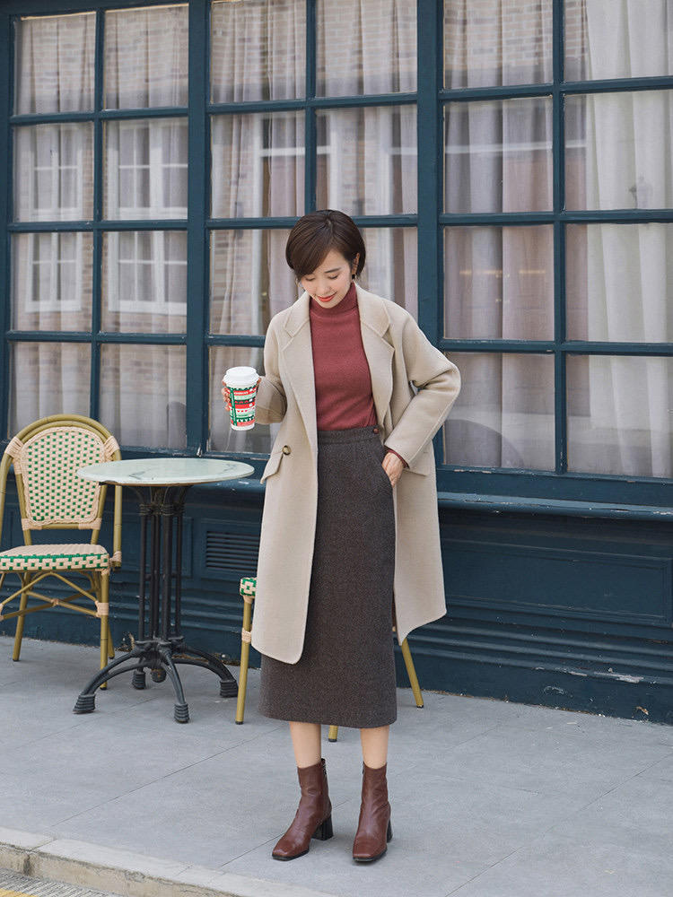 美女|漂亮妹妹都爱穿这3款大衣,不仅时尚大气,还能塑型,打造完美身材!