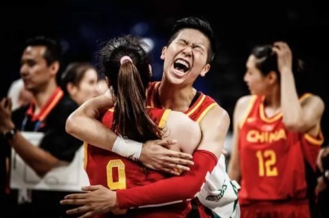 比赛|中国女篮大胜法国女篮33分!王思雨公开发声,黄思静MVP实至名归