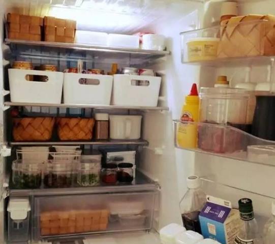 塑料袋|去上海小姨家才发现,冰箱从不放塑料袋,做法很机智,干净又整洁