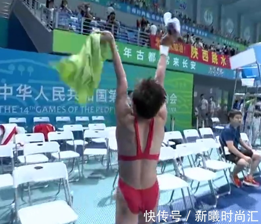 全运会|2金王!女粉为全红婵尖叫,妹妹振臂回应,教练自豪摸她头笑出声
