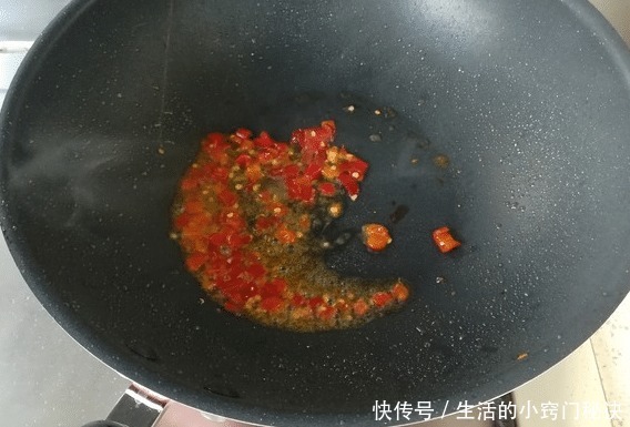 七月,这种食物要常吃,每周吃几次,嘴巴香香,肠道舒畅