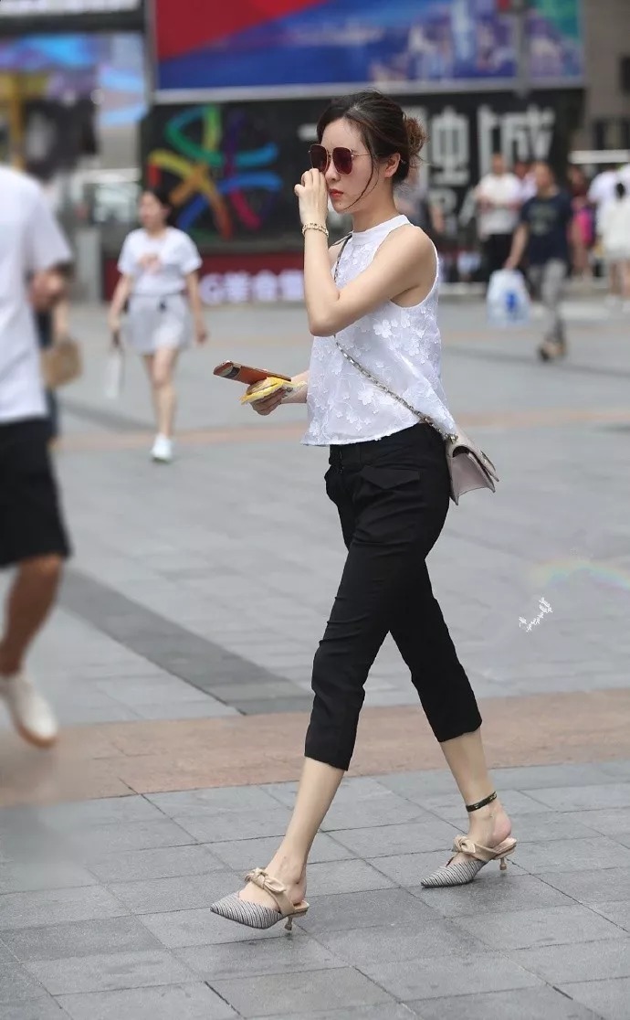 包臀裙|高跟鞋搭配美腿, 出街的时候走到哪里都是焦点