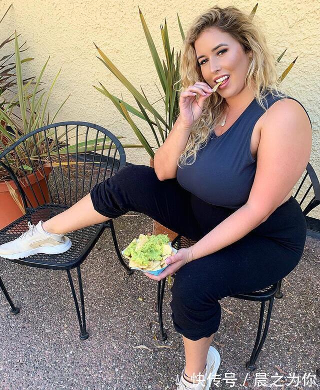 健身|体重近180斤胖女孩，拥有113万粉丝，看看这位重量级的美女