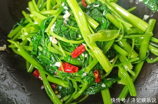 不该|炒空心菜,最不该直接下锅,行家只需一招,翠绿不发黑,营养美味