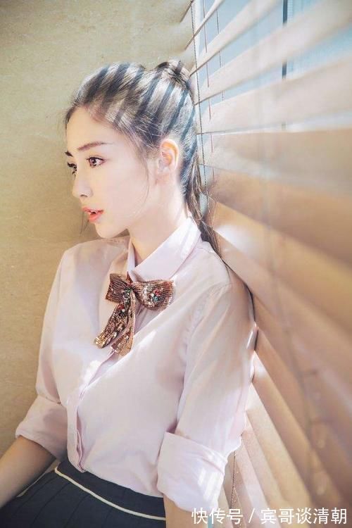 蔡徐坤|艺人综艺新媒体指数：杨颖上榜第三，王一博排名第二，第一实至名归