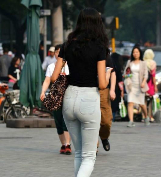 s型曲线|街拍丨气质又浪漫的搭配