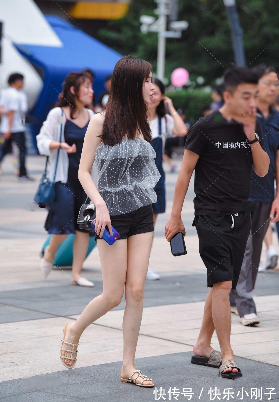 玄色|怎么会有这么清新脱俗的美女,好想给她买杯奶茶,带回家,有面子