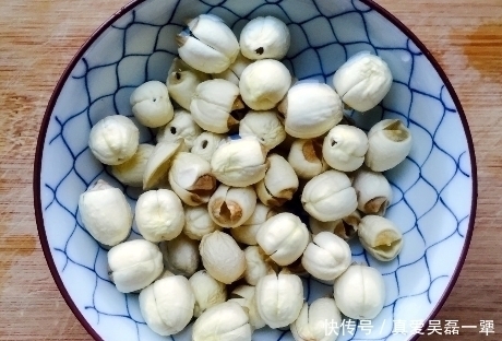 秋后|8月立秋后,聪明女人都在喝的汤,养颜又去秋燥,比喝牛奶还强