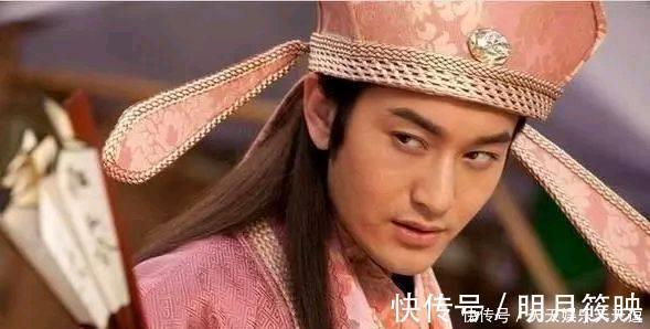 男子!上联“鼠无大小皆称老”,一男子奇葩下联,贻笑大方!