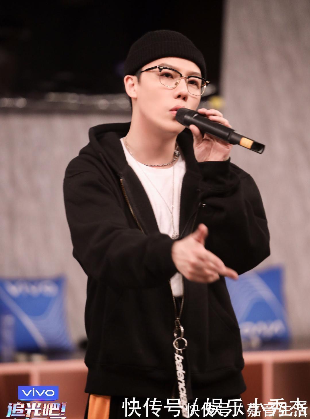 金曲撈|“追光吧哥哥”高情商能搞笑,藝能超高的劉維再次得到認(rèn)可!