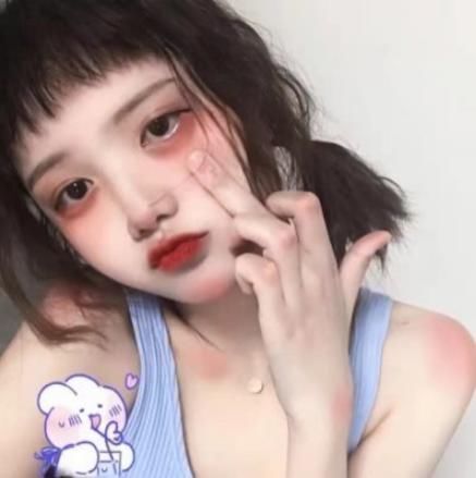 酒窝|青春期女孩脸上有这“3标志”,是标准的“仙女脸”,准备当“校花”吧