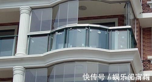 玻璃|封阳台不要傻傻用铝合金窗了,聪明人更爱装这种代替,后悔才发现!