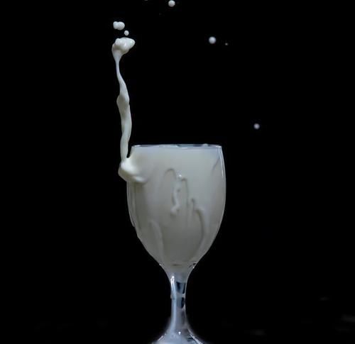 王女士|长期喝酸奶会对肝脏产生影响吗?听医生怎么回答,早了解早受益