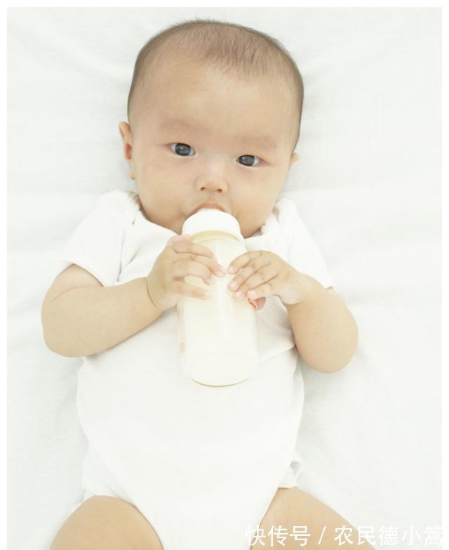 宝宝|宝宝到这个月龄就该穿小内裤了,迟了影响孩子健康,父母别不在意