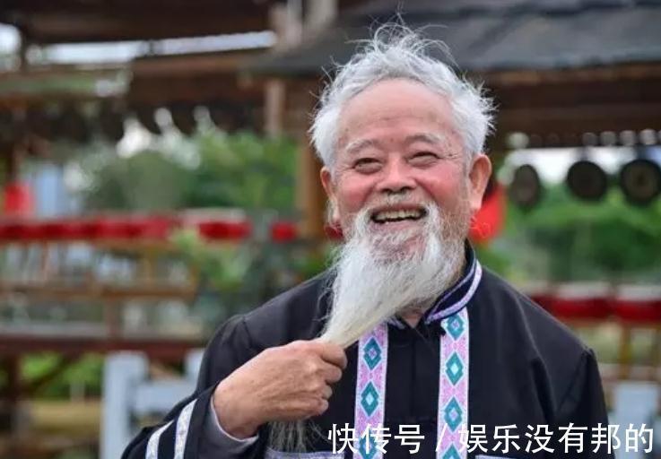 热水泡脚|现在的老年人是如何闯过73、熬过84岁两个坎的呢?看完涨知识了