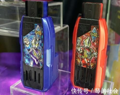 特利迦|特利迦奥特曼官方玩具周边实物 手动掰开变身的超大型塑料神光棒