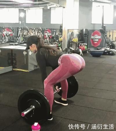 背部|练背的几个好处,一组背部训练,让你练出迷人的背部线条