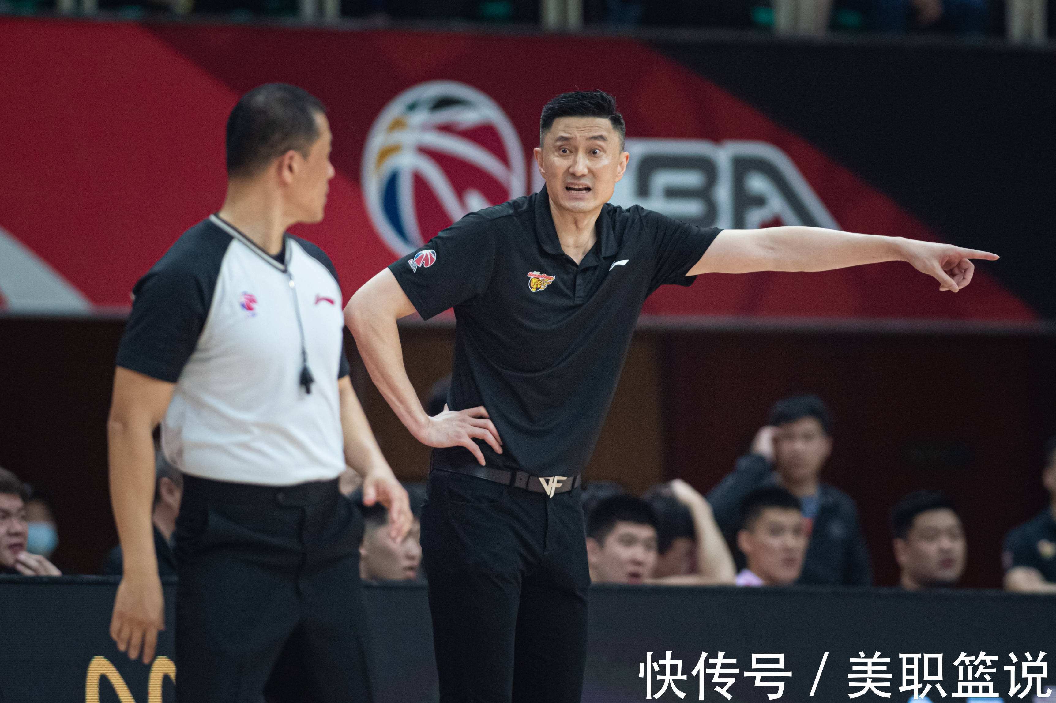 焦点之战|无奈！CBA林书豪被管理层约谈，要求改变一点 秦晓雯一步错步步错