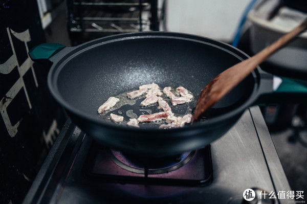 智能家居 篇二十八：炒菜蒸煮都在行的平底锅，帝伯朗菲尼雅系列不粘锅上手