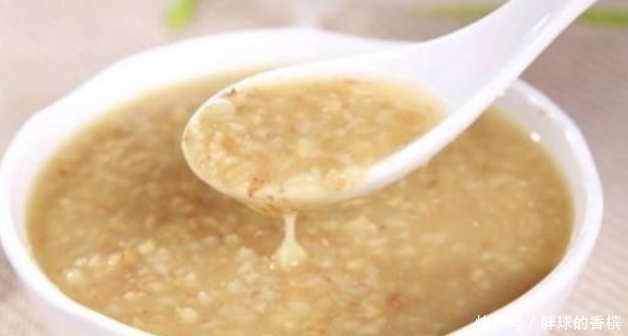 降血糖没有那么难,做好3事,多吃3类食物,血糖“偷偷”降下来