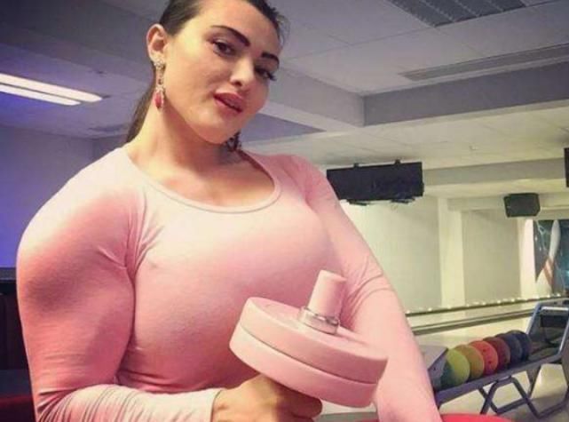 强壮|国外“最强壮”女人,臂围竟接近半米,至今没有男朋友