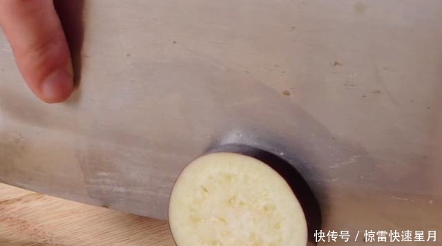 鲜香味美的香酥茄盒，荤素搭配，简单营养，老少皆宜的美食