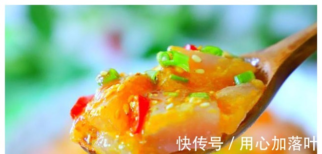 红薯粉|西红柿别炒鸡蛋了，教你新吃法，劲道滑爽，连吃3天都不腻！