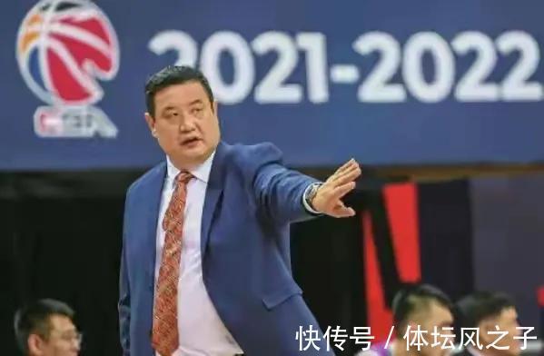 换帅|山东男篮决定换帅,但球迷并不要抱太大希望,并不是球迷期待之人