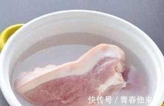 钢锅|冰箱拿出冻肉似“石头,别用水泡!厨师教你一招,立马融化还新鲜