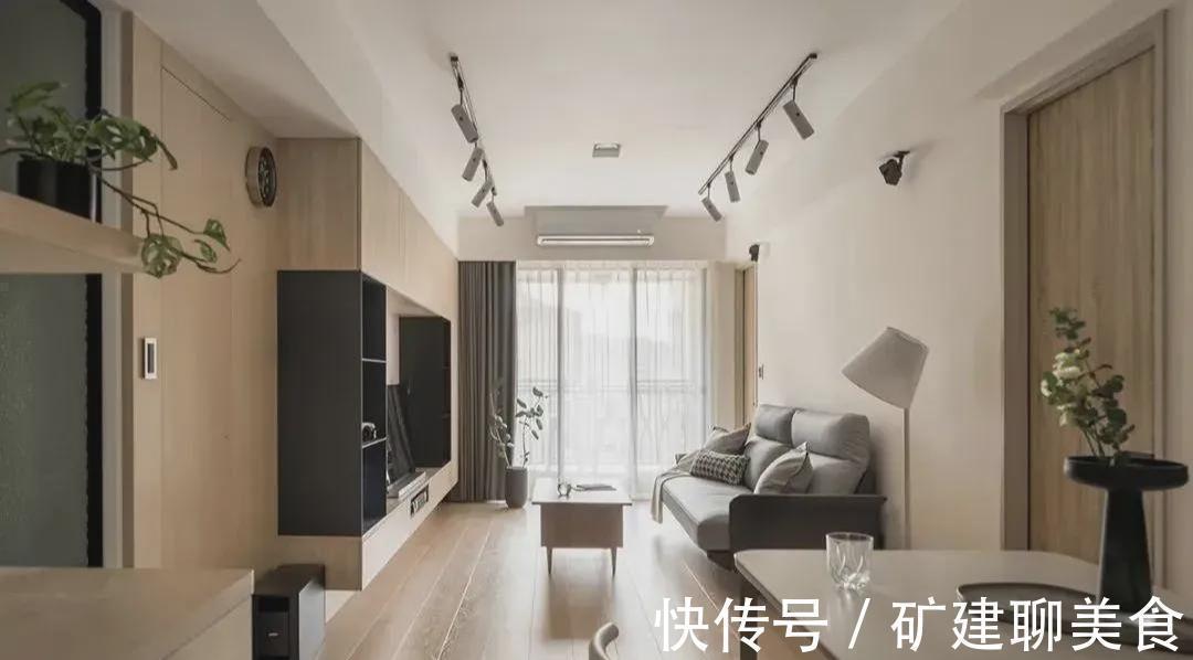 黑铁|套内仅73㎡,全屋堪称“教科书式”装修,日子过得清爽又干净!