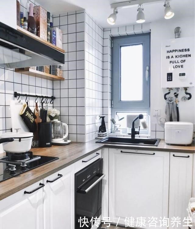 全屋|她家88㎡,坚持半墙主义,全屋都是柜子,太有心了!