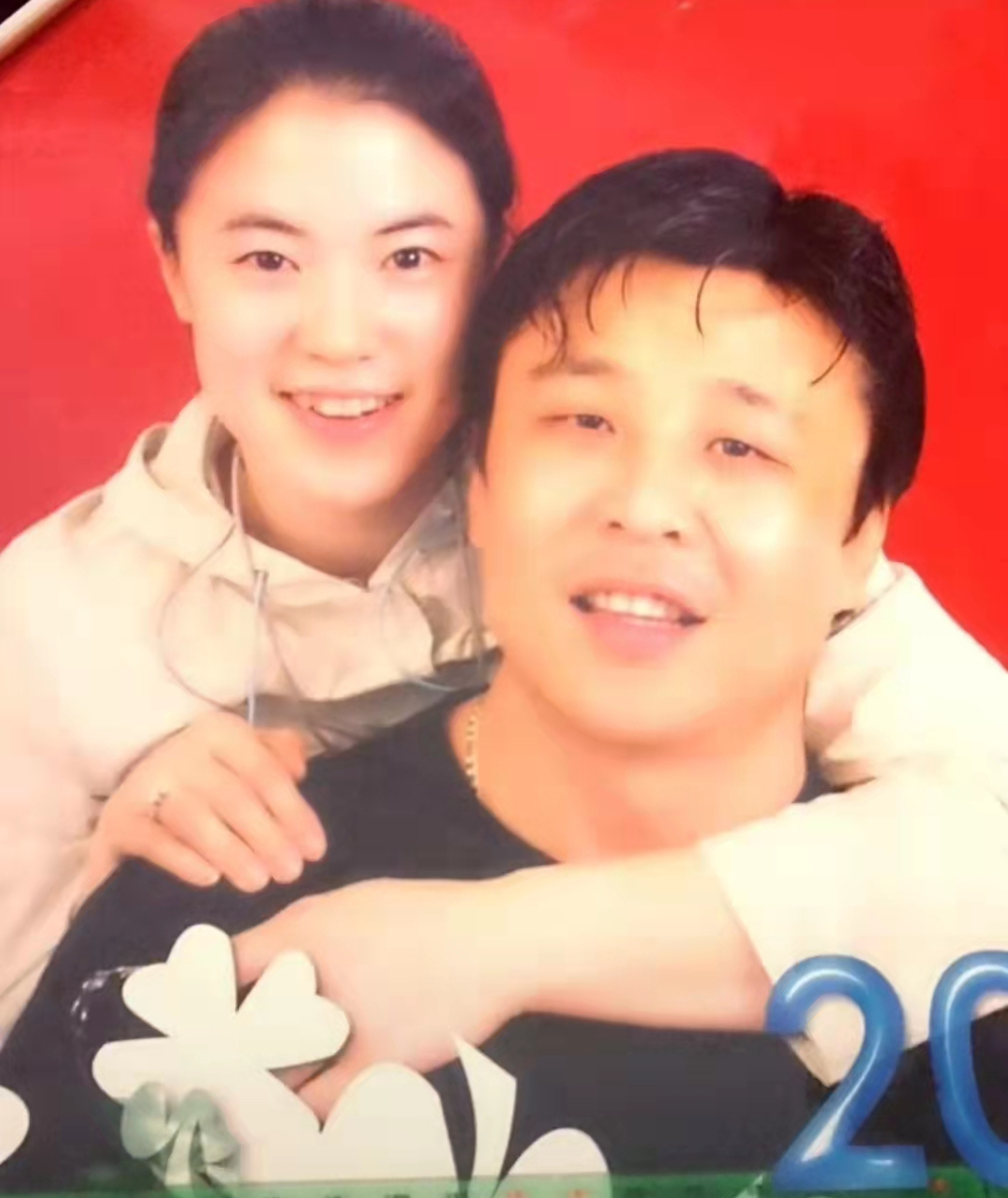 郭斌|王楠夫妇领证16年!青涩结婚照曝光:最浪漫的事就是和你慢慢变老