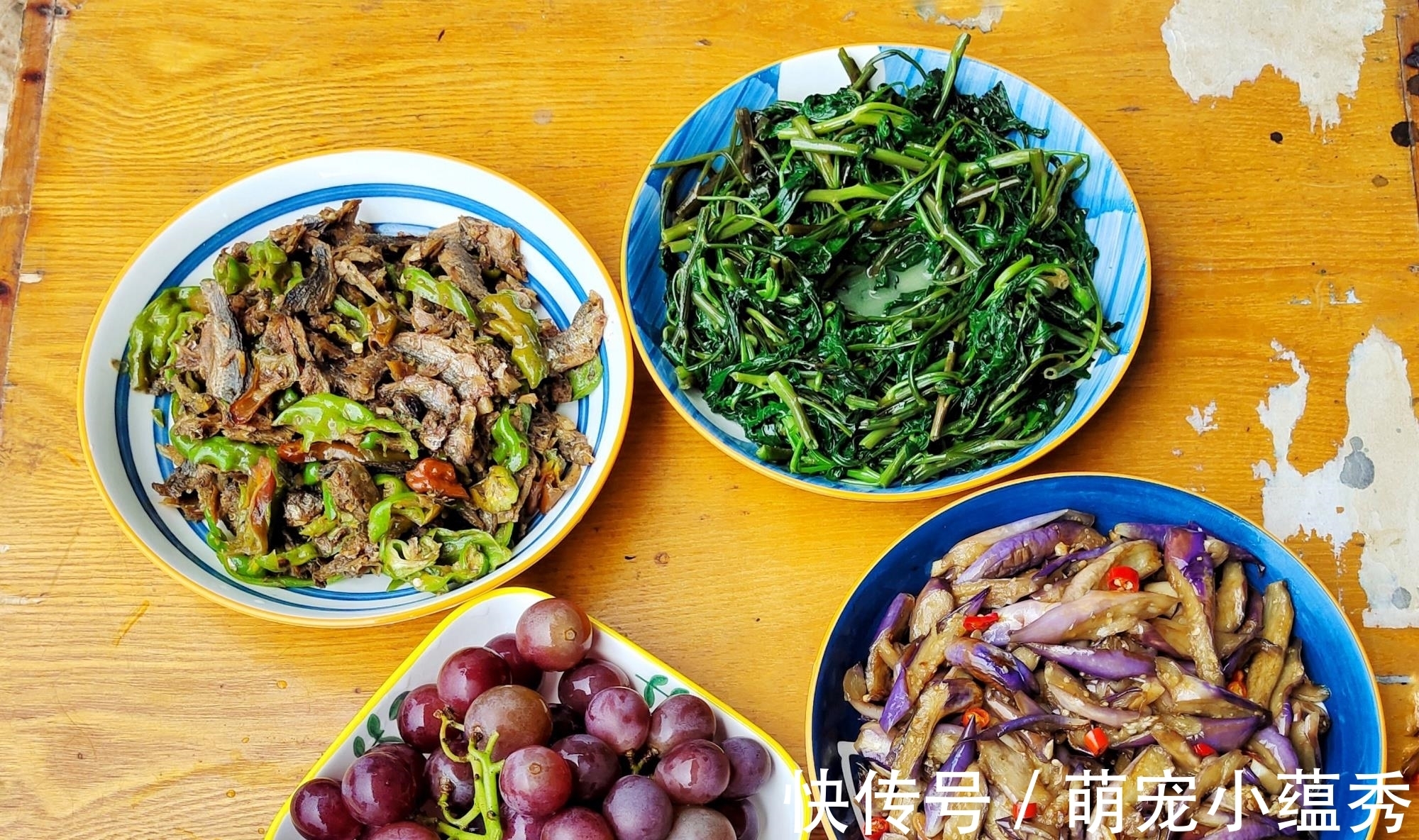 小炒|两口子的午餐,三个菜,一荤两素,没花一分钱