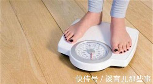 行为|7种行为最毁膝盖,早该拉入“黑名单”,可惜很多人天天都在做