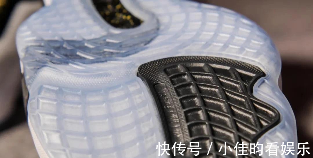 bounce|adidas 米切尔3代开箱：上市即骨折 中底升级成唯一亮点