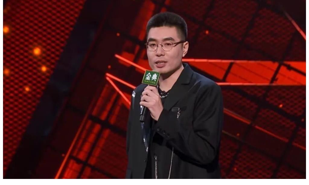 張博洋|《脫口秀大會》第四季落幕，周奇墨拿大王，憑的是什么？