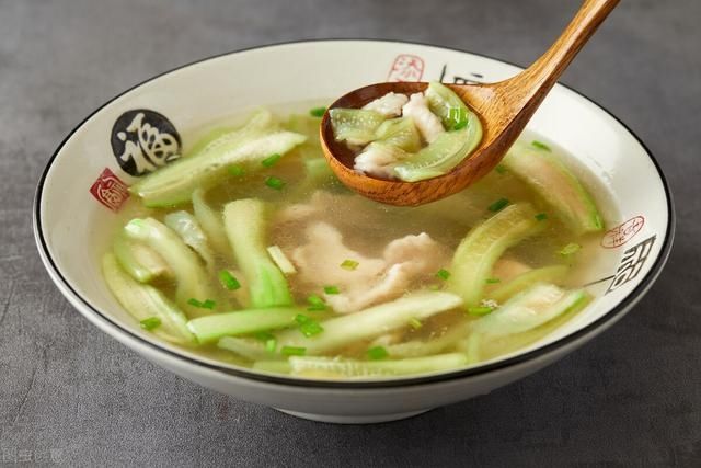 炒鸡蛋|三伏天，此菜正当时，富含膳食纤维，炒鸡蛋5分钟出锅，嫩香好吃