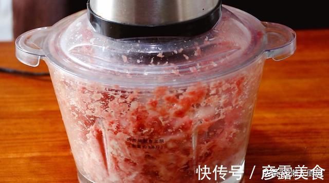 包子|遇到此馅儿别手软,咬一口,流出满满的汤汁,学会可以开包子店了