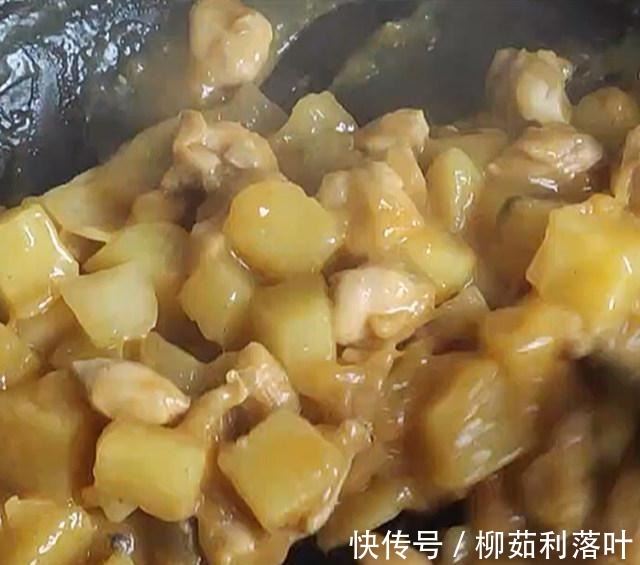 百梦|咖喱鸡肉彩色酥饼，咖喱味道浓郁，鸡肉Q弹滑嫩，一口不过瘾！