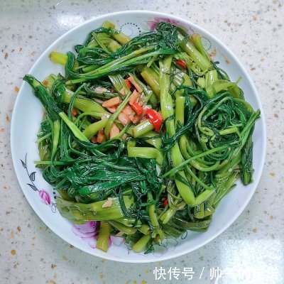 身体|一老人常吃腐乳，却发现身体出现惊人的变化！