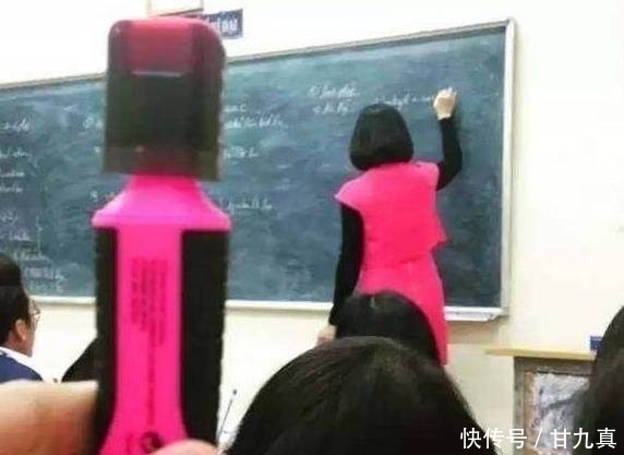 撞衫|千挑万选买了一件衣服,开开心心穿在身上,结果一出门就尴尬了!