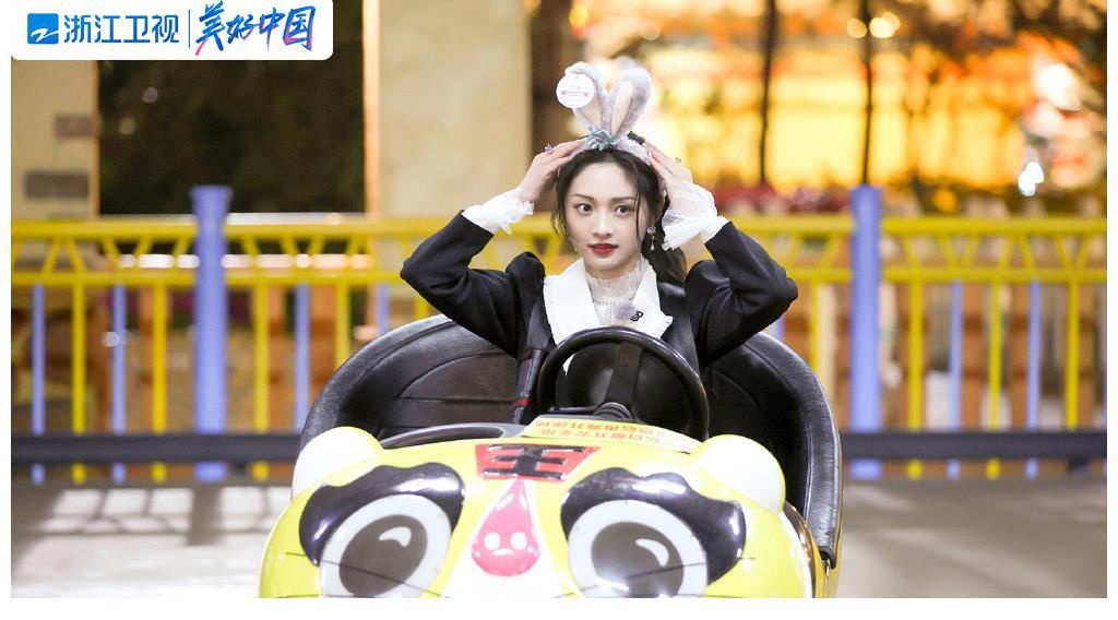 周洁琼|奔跑吧口袋之战!全员超萌照片曝光,李晨抱熊,蔡徐坤一秒变娇羞