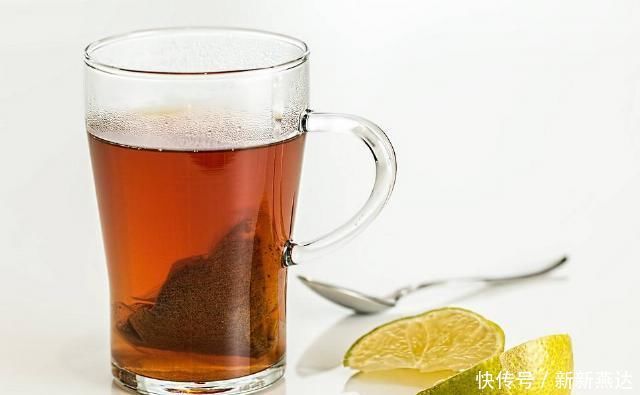 喝茶能降低尿酸很多人都不相信,提醒这种水果同样可以试试