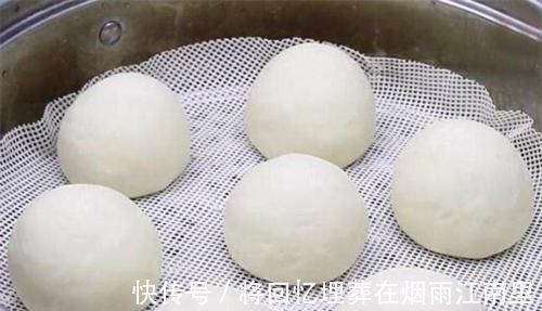干面粉|起层馒头冷水上锅蒸，今天老厨娘教你起层馒头的做法，做成一个个馒头胚子，美味劲道