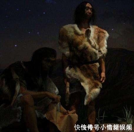 洞穴|考古学家进入地下洞穴,发现23万年前的人类,有着诡异的一面