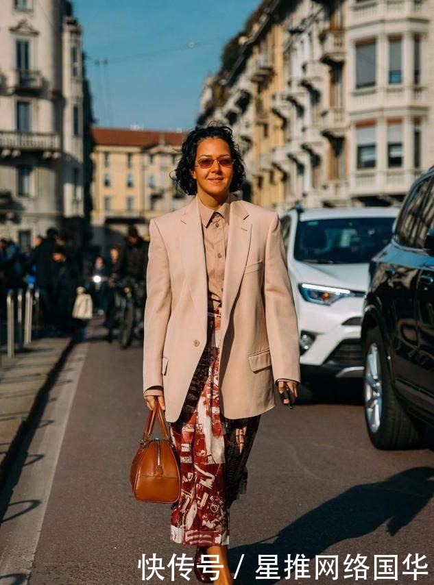 不得不说,衣柜里这5件“衣服”永远不过时,真是越经典越时髦